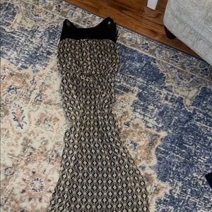 Elegant Black and Tan Geometric Dress